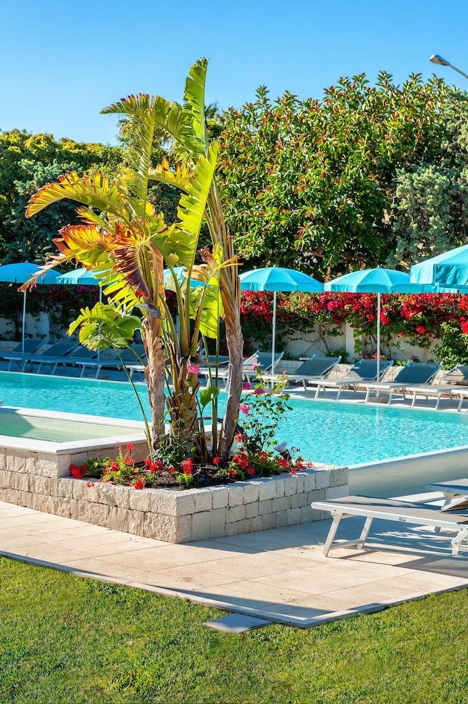 Acacia Palace (Adults Only) Marina di Ragusa Exteriör bild